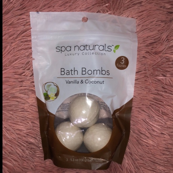 Accessories - Vanilla & coconut bath bombs